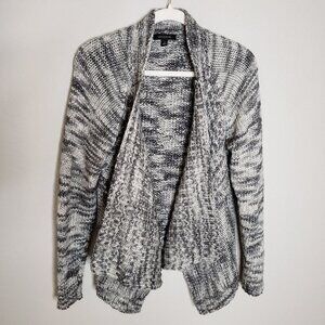 Ann Taylor Woman Size M Grey and white Open Waterfall Front Chunky Knit Cardigan